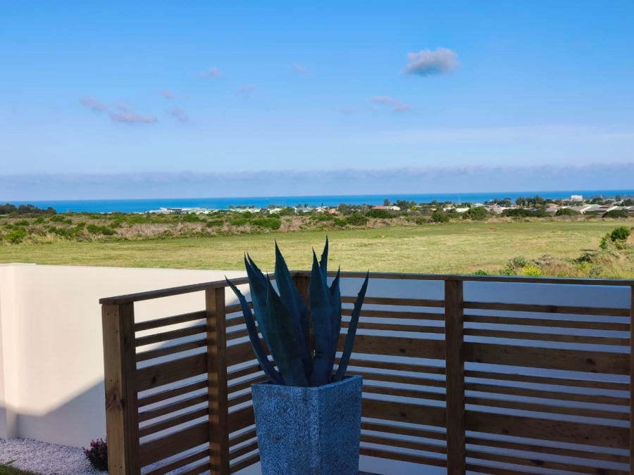4 Bedroom Property for Sale in Fountains Estate Eastern Cape